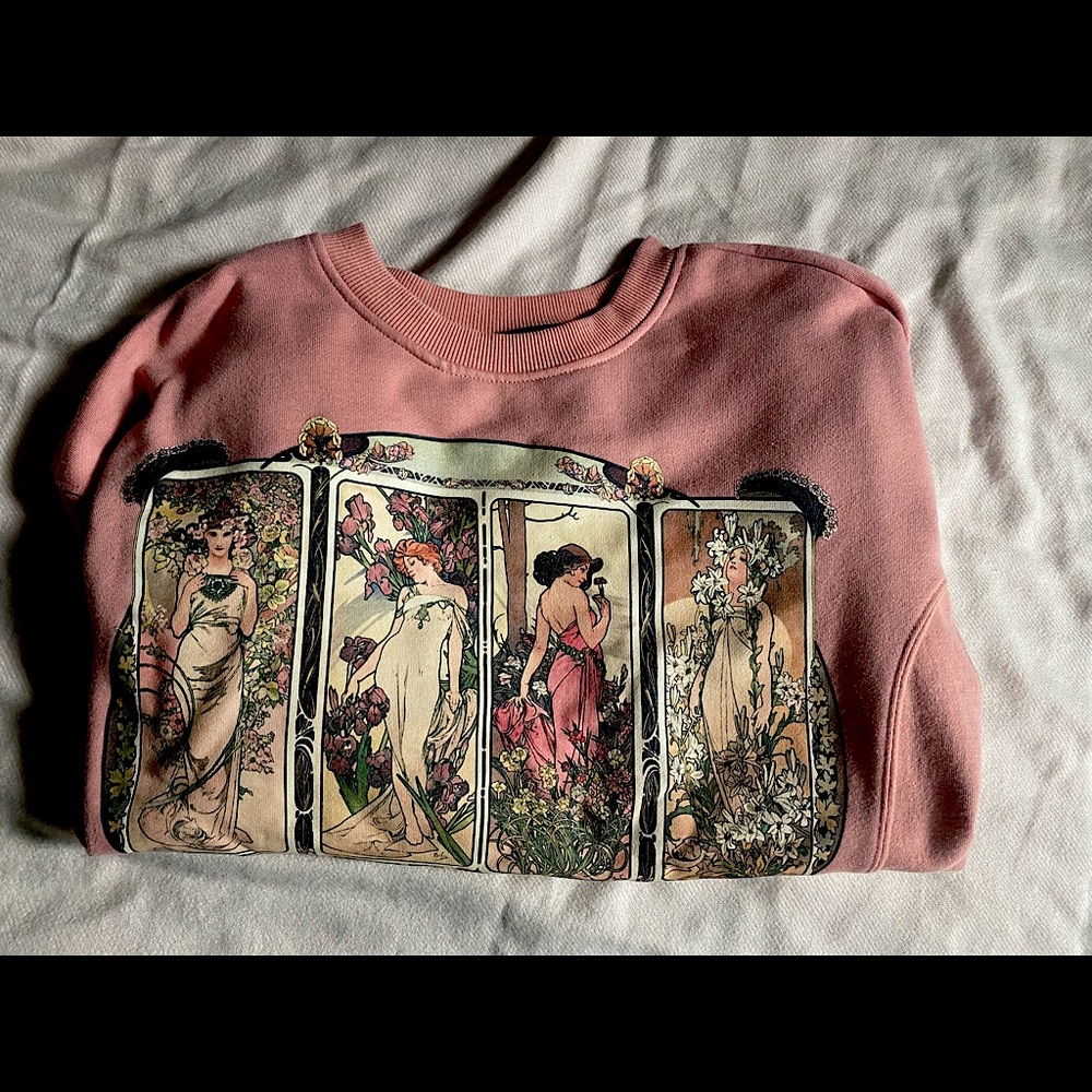 Godess Pink Crew Neck.
